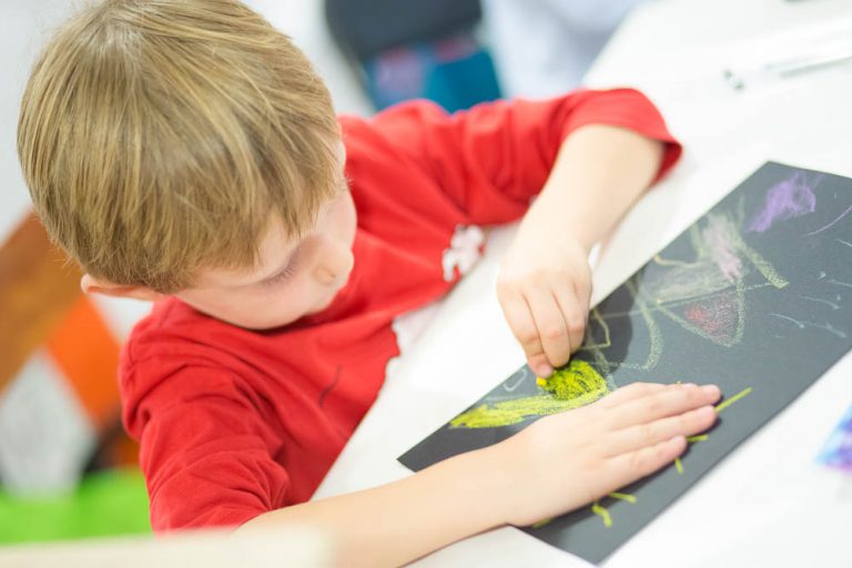 Activité 'L’art se découvre' par Apprends et Rêve, activités pour enfants et ados à Paris