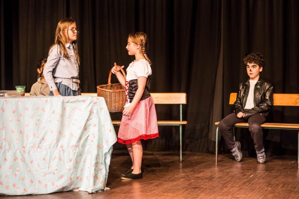 Une image de l‘activité Théâtre: Jouer et vivre organisée par Apprends et Rêve, activités pour enfants et ados à Paris