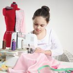 Une image de l‘activité Couture: de quoi s’habiller cet été organisée par Apprends et Rêve, activités pour enfants et ados à Paris