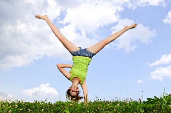 Une image de l‘activité Défier l’apesanteur grâce à la gymnastique organisée par Apprends et Rêve, activités pour enfants et ados à Paris