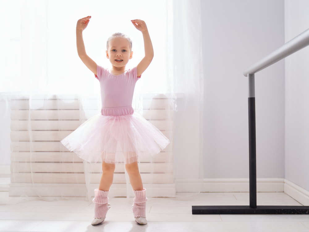 La danse classique se découvre de 4 à 7 ans - Apprends et Rêve