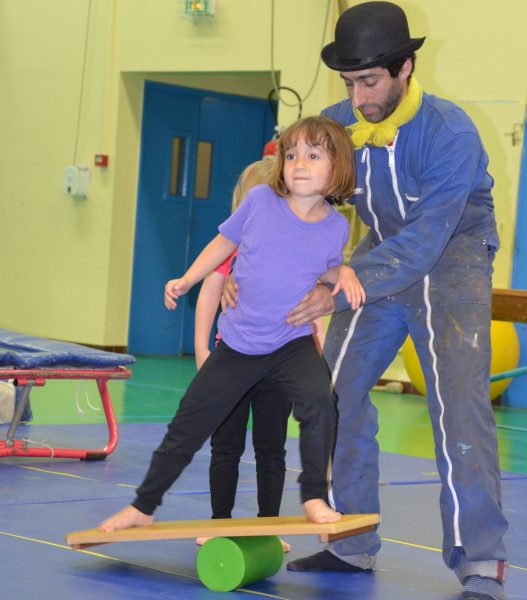 Une image de l‘activité Cirque, des défis et des jeux (en été) organisée par Apprends et Rêve, activités pour enfants et ados à Paris