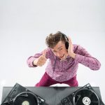 Une image de l‘activité Hip Hop et DJ mix, la Hype attitude organisée par Apprends et Rêve, activités pour enfants et ados à Paris