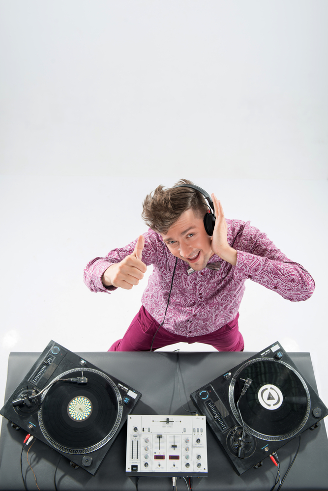 Activité 'Hip Hop et DJ mix, la Hype attitude' par Apprends et Rêve, activités pour enfants et ados à Paris