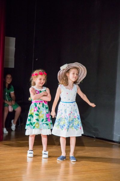 Une image de l‘activité Comédie musicale en anglais organisée par Apprends et Rêve, activités pour enfants et ados à Paris