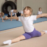 Une image de l‘activité Défier l’apesanteur grâce à la gymnastique organisée par Apprends et Rêve, activités pour enfants et ados à Paris