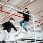 Une image de l‘activité Le Chase tag, un jeu TRÈS sportif organisée par Apprends et Rêve, activités pour enfants et ados à Paris