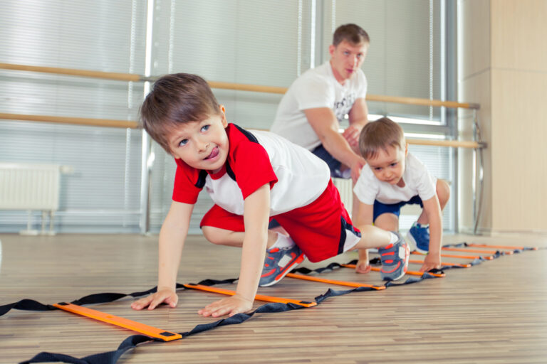 Activité 'Athlétisme et Gymnastique pour les 4-7 ans' par Apprends et Rêve, activités pour enfants et ados à Paris