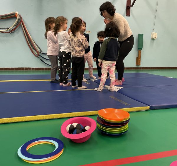 Une image de l‘activité Cirque, des défis et des jeux organisée par Apprends et Rêve, activités pour enfants et ados à Paris