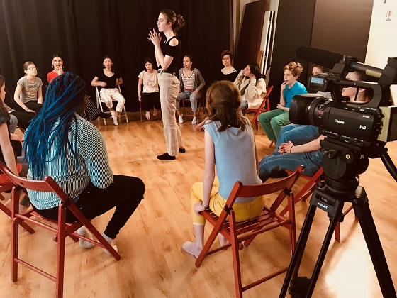 Une image de l‘activité Cinéma & Anglais : Devenez le héros de votre propre film ! organisée par Apprends et Rêve, activités pour enfants et ados à Paris