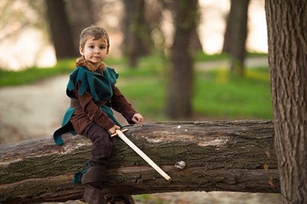Une image de l‘activité 4-7 ans: Au Moyen-Âge, avec les bâtisseurs de cathédrales organisée par Apprends et Rêve, activités pour enfants et ados à Paris