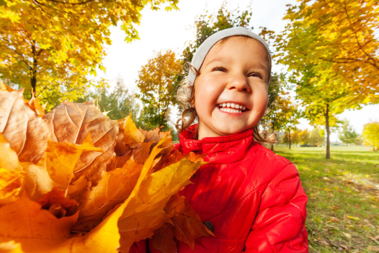 Activité 'À l’écoute de la nature en automne' par Apprends et Rêve, activités pour enfants et ados à Paris