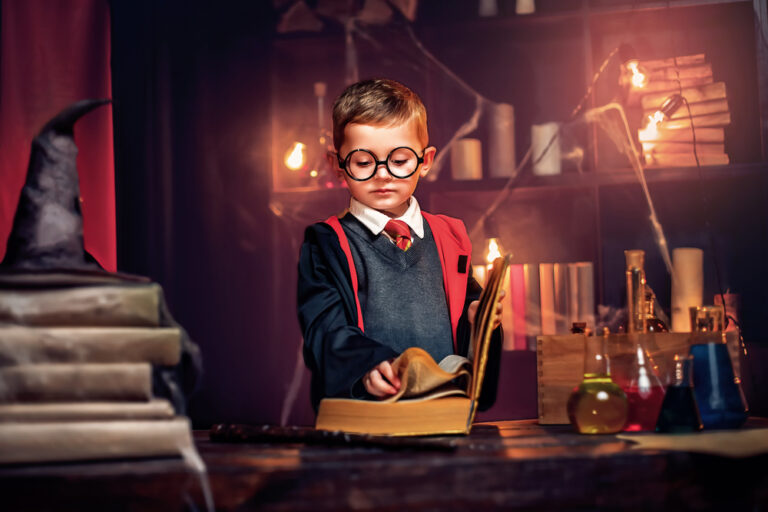Activité 'Bienvenue dans le monde extraordinaire des sorciers' par Apprends et Rêve, activités pour enfants et ados à Paris