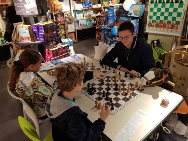 Une image de l‘activité ♟ Échecs pour les 9-12 ans organisée par Apprends et Rêve, activités pour enfants et ados à Paris