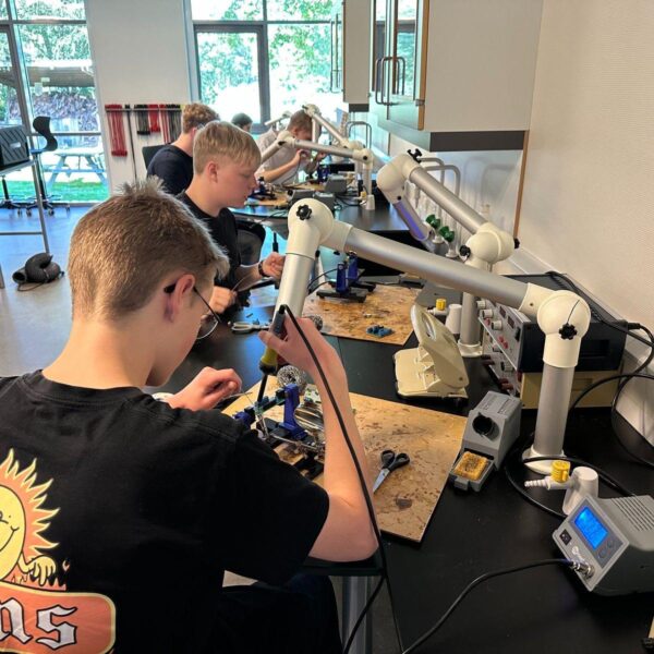 Une image de l‘activité 🤖 Intelligence artificielle & robotique pour les ados organisée par Apprends et Rêve, activités pour enfants et ados à Paris