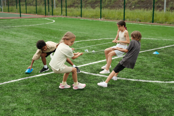 Une image de l‘activité 5 -7 ans – Matinée multi-activités: athlétisme ou échecs + multisports ou gym organisée par Apprends et Rêve, activités pour enfants et ados à Paris