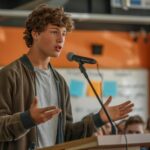 Une image de l‘activité “Le monologue en jeu” – Prendre la parole avec assurance organisée par Apprends et Rêve, activités pour enfants et ados à Paris