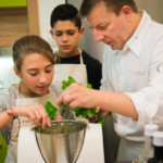 Une image de l‘activité 🍰 Cuisine & pâtisserie : une demi-journée pour créer et se régaler ! organisée par Apprends et Rêve, activités pour enfants et ados à Paris