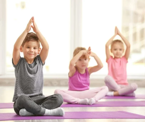 Une image de l‘activité Yoga pour les 5-7 ans organisée par Apprends et Rêve, activités pour enfants et ados à Paris