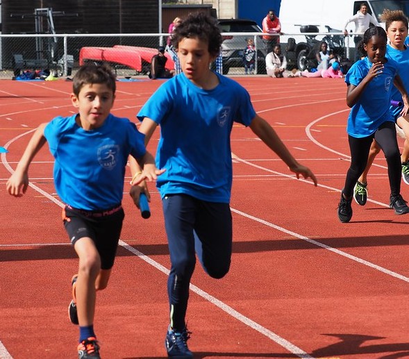 Activité 'Athlétisme & Défis Sportifs (7-11 ans)' par Apprends et Rêve, activités pour enfants et ados à Paris