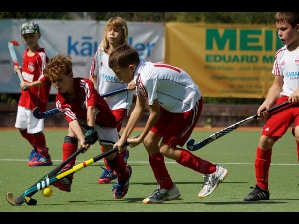 Une image de l‘activité Initiation au Hockey & Jeux Sportifs (5-7 ans) organisée par Apprends et Rêve, activités pour enfants et ados à Paris