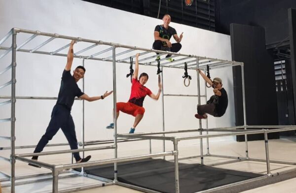 Une image de l‘activité Parkour challenge: transformer chaque obstacle en défi organisée par Apprends et Rêve, activités pour enfants et ados à Paris
