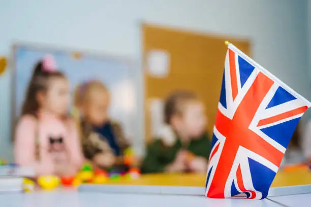 L'activité Langues étrangères par Apprends et Rêve, activités pour enfants et ados à Paris